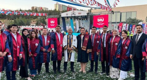 Turkiya bilan hamkorlikda tashkil etilgan yo‘nalish bitiruvchilariga diplomlar topshirildi1