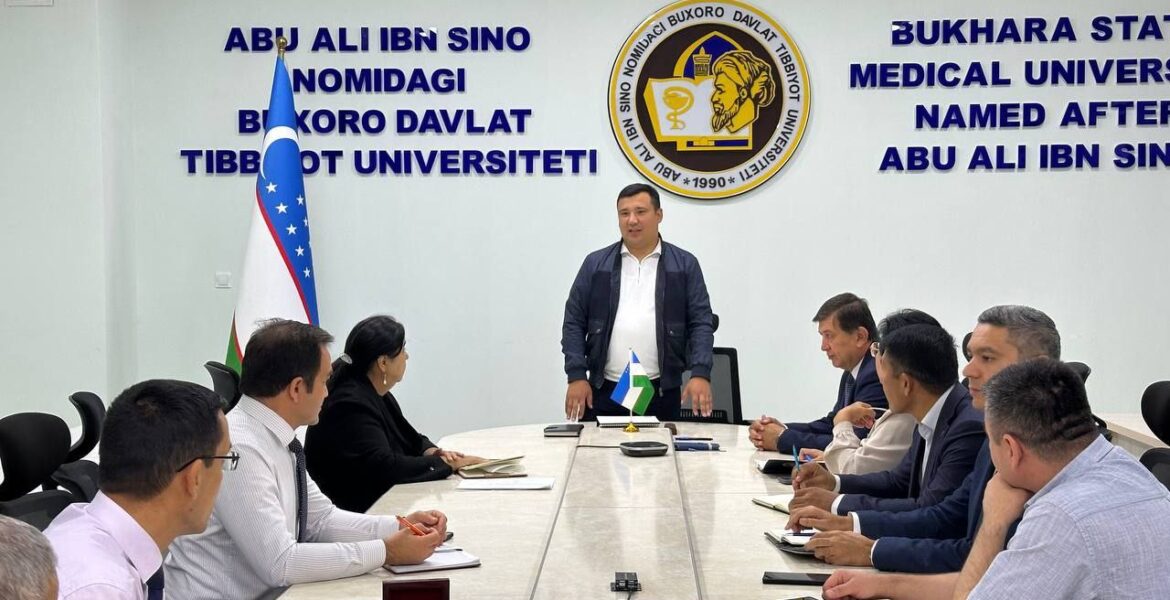 Buxoro davlat tibbiyot institutida faxrli e’tiroflar topshirildi1