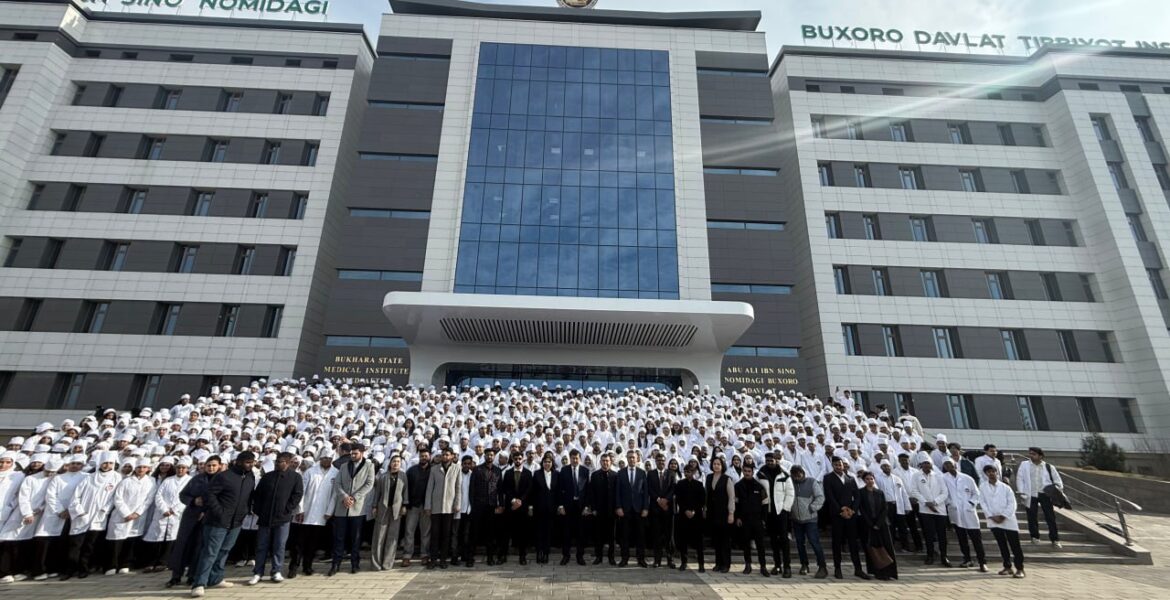 Shifokorlik qasamyodi – sharafli va mas’uliyatli lahza1