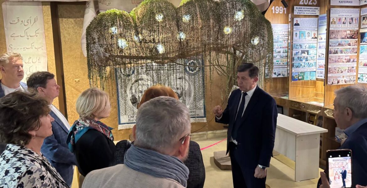 Xalqaro konferensiya doirasida rossiyalik professorlar institutda bo‘ldi1