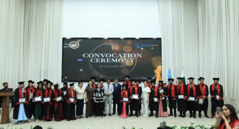 diplomlar topshirildi1